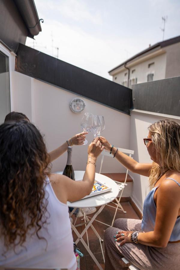 Apartament Invictus Brescia Zewnętrze zdjęcie